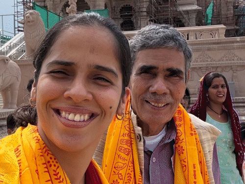 बैडमिंटन स्टार साइना नेहवाल अयोध्या पहुंचीं:रामलला और बजरंगबली के दर्शन किए, बोलीं- यह अनुभव मेरे लिए अविस्मरणीय
