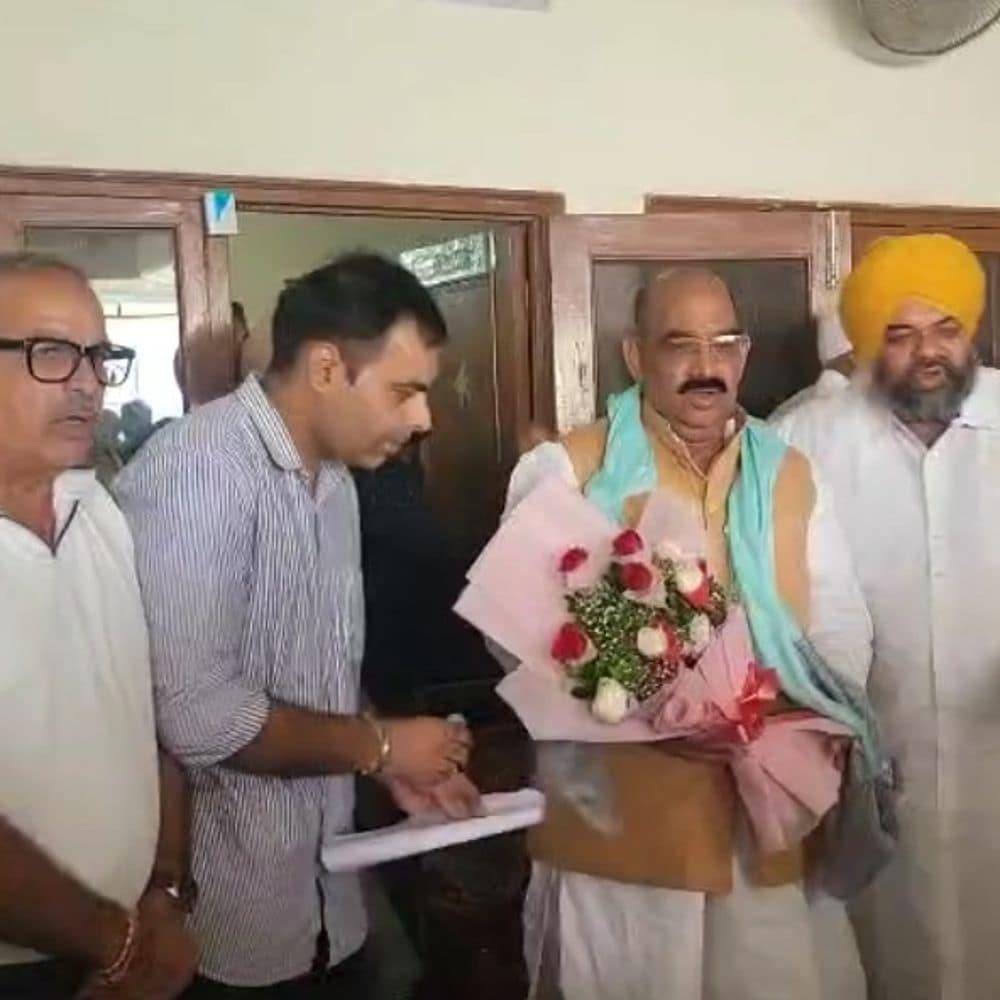 भाजपा नेता बोले-केंद्र सरकार पंजाब के साथ:अश्वनी शर्मा ने बाढ़ प्रभावित इलाकों का दौरा किया, सरकार से राजनीति से ऊपर उठने की अपील की भाजपा नेता बोले-केंद्र सरकार पंजाब के साथ:अश्वनी शर्मा ने बाढ़ प्रभावित इलाकों का दौरा किया, सरकार से राजनीति से ऊपर उठने की अपील की