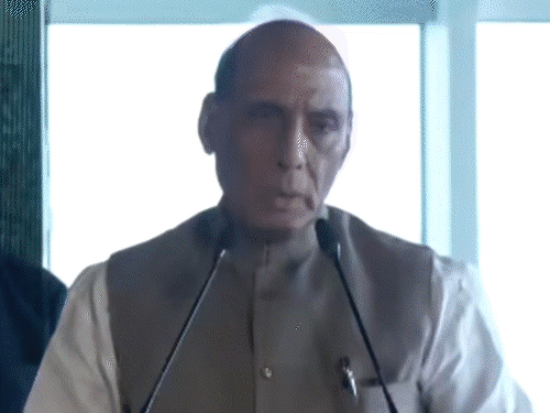 योगी बोले- बकरी मिमियाती है, शेर दहाड़ता है:ट्रम्प के टैरिफ पर किया हमला, राजनाथ ने कहा- दुनिया का कोई प्रतिबंध कुछ नहीं बिगाड़ सकता योगी बोले- बकरी मिमियाती है, शेर दहाड़ता है:ट्रम्प के टैरिफ पर किया हमला, राजनाथ ने कहा- दुनिया का कोई प्रतिबंध कुछ नहीं बिगाड़ सकता