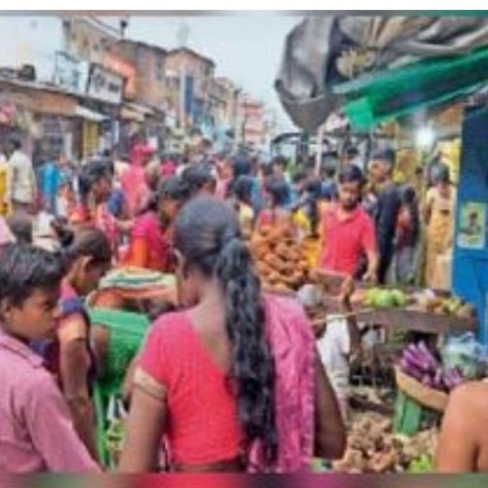 शकूराबाद बाजार में सार्वजनिक शौचालय नहीं:लोगों ने समस्या समाधान की अपील की, बोले- शिकायत के बाद भी नहीं हो रही सुनवाई शकूराबाद बाजार में सार्वजनिक शौचालय नहीं:लोगों ने समस्या समाधान की अपील की, बोले- शिकायत के बाद भी नहीं हो रही सुनवाई