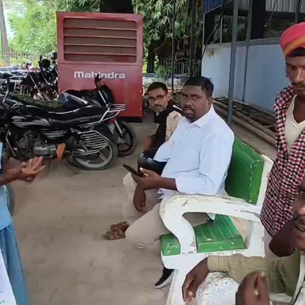 कैमूर में विवाहिता की मौत, ससुराल पर हत्या का आरोप:मायके पक्ष ने पति और सास पर जहर देकर मारने का आरोप लगाया