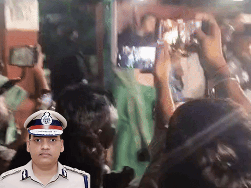 हरियाणा IPS सुसाइड केस- परिवार की सुरक्षा बढ़ाई:15 अफसरों पर FIR के बाद SIT बनी; DGP कपूर की छुट्टी तय, 3 अधिकारी दौड़ में हरियाणा IPS सुसाइड केस- परिवार की सुरक्षा बढ़ाई:15 अफसरों पर FIR के बाद SIT बनी; DGP कपूर की छुट्टी तय, 3 अधिकारी दौड़ में