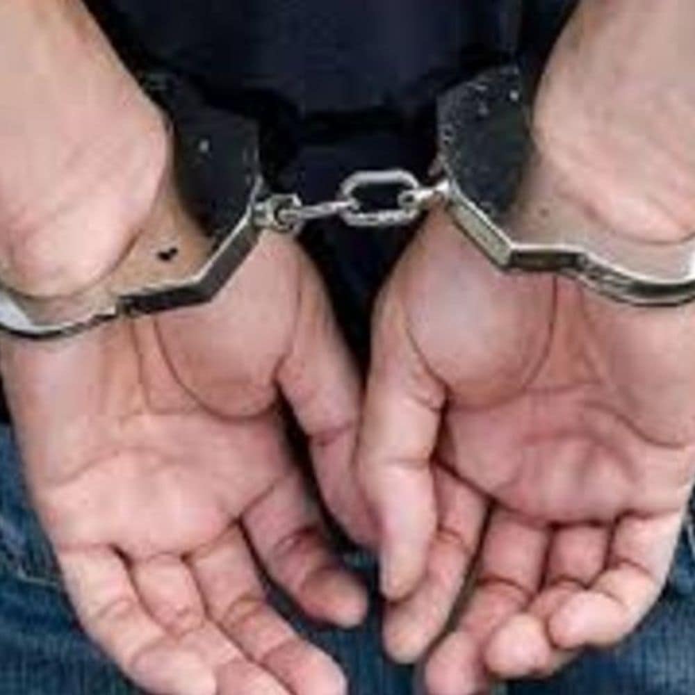हत्याकांड के 6 माह बाद पुलिस ने किया खुलासा, दो नाबालिग सहित 6 गिरफ्तार हत्याकांड के 6 माह बाद पुलिस ने किया खुलासा, दो नाबालिग सहित 6 गिरफ्तार
