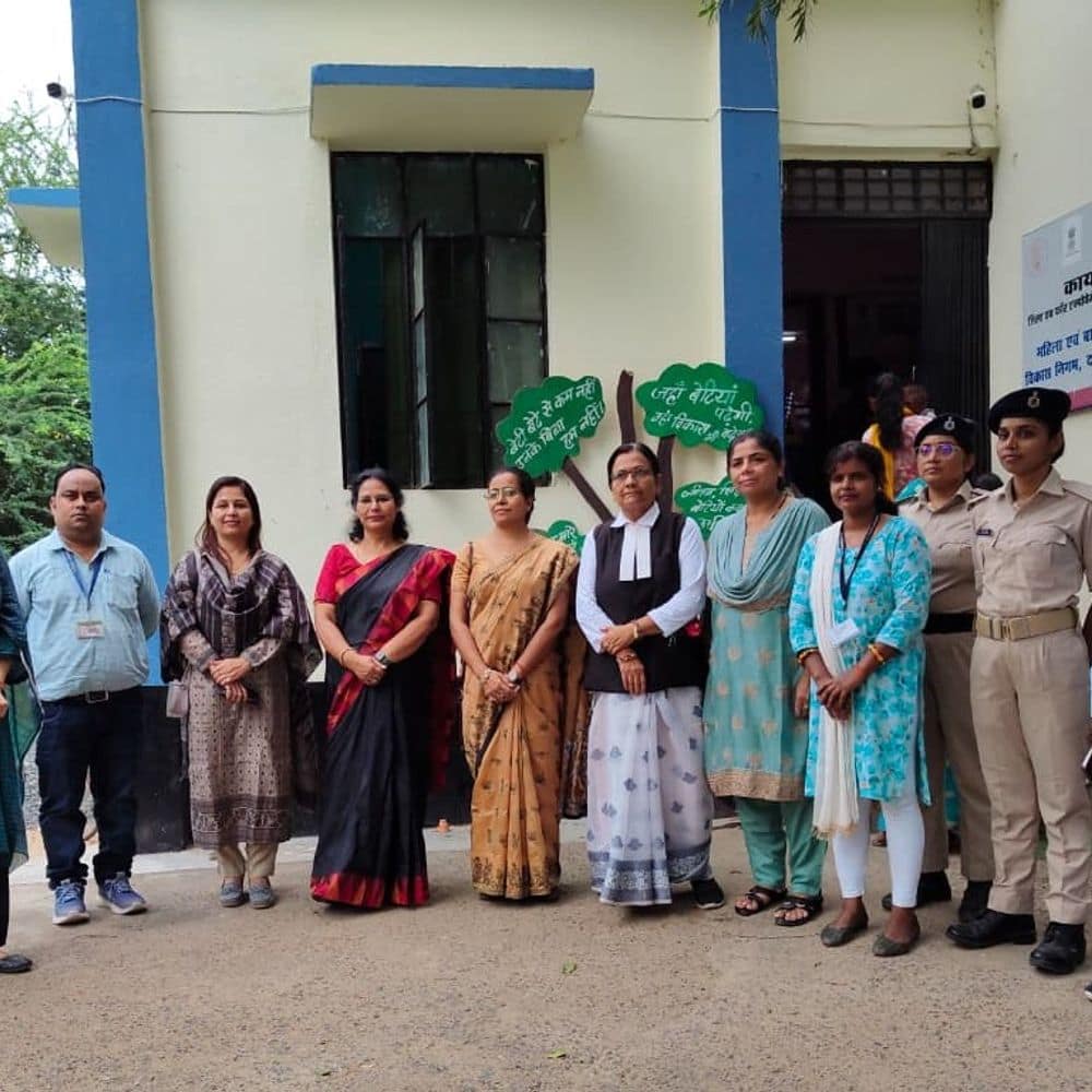 महिलाओं को दी जा रही सुविधाओं का किया मूल्यांकन:राज्य महिला आयोग की सदस्य ने वन स्टॉप सेंटर का किया निरीक्षण, सेवाओं को प्रभावी बनाने पर जोर महिलाओं को दी जा रही सुविधाओं का किया मूल्यांकन:राज्य महिला आयोग की सदस्य ने वन स्टॉप सेंटर का किया निरीक्षण, सेवाओं को प्रभावी बनाने पर जोर