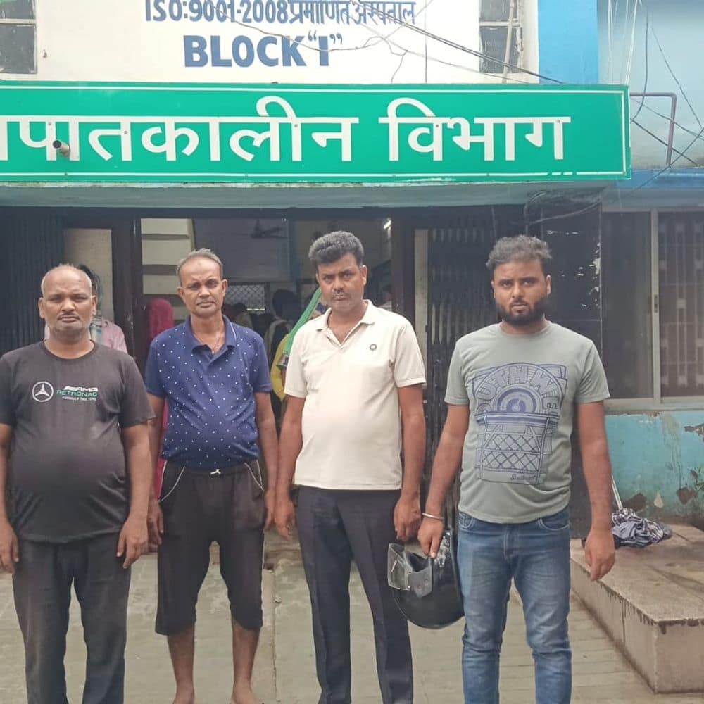 हाईवे पार करते समय ऑटो ने बुजुर्ग को कुचला, मौत:गोपालगंज में घर से बथान जाने के लिए निकला था, अस्पताल में गई जान हाईवे पार करते समय ऑटो ने बुजुर्ग को कुचला, मौत:गोपालगंज में घर से बथान जाने के लिए निकला था, अस्पताल में गई जान