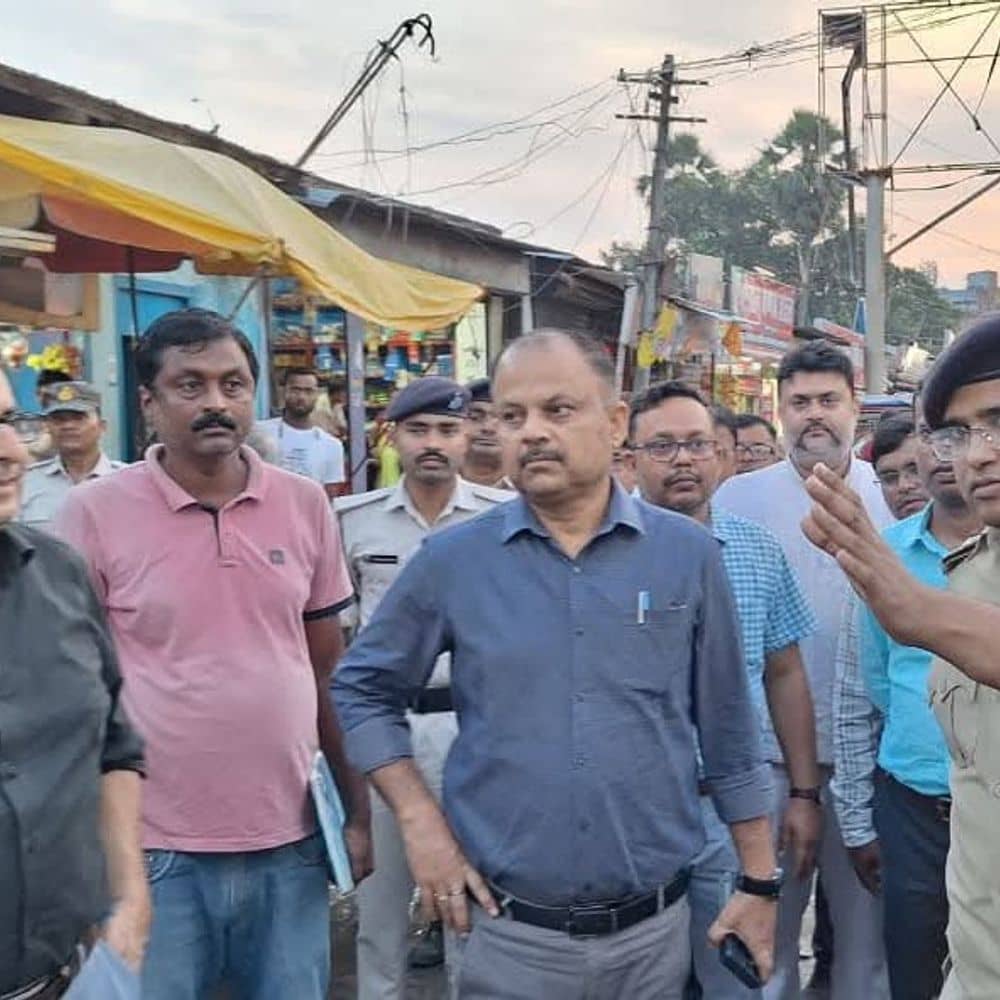 सहरसा में ओवरब्रिज निर्माण की तैयारी:डीएम-एसपी ने किया प्रस्तावित स्थल का निरीक्षण, जल्द शुरू होगा काम सहरसा में ओवरब्रिज निर्माण की तैयारी:डीएम-एसपी ने किया प्रस्तावित स्थल का निरीक्षण, जल्द शुरू होगा काम
