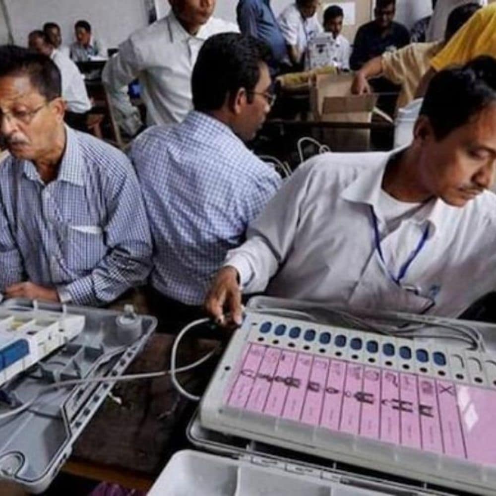 बिहार चुनाव से वोटों की गिनती का नया सिस्टम:जब तक सभी पोस्टल बैलट न गिने जाएं, तब तक EVM के आखिरी राउंड की काउंटिंग नहीं होगी