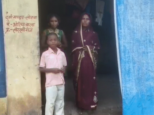 7 दिन के नवजात को 50 हजार रुपए में बेचा:पलामू में इलाज के लिए मां ने किया सौदा, सीएम ने डीसी को दिए जांच के आदेश 7 दिन के नवजात को 50 हजार रुपए में बेचा:पलामू में इलाज के लिए मां ने किया सौदा, सीएम ने डीसी को दिए जांच के आदेश
