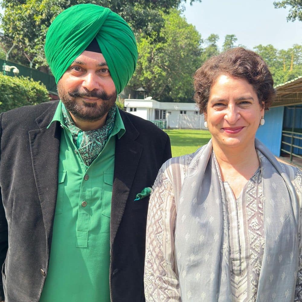 नवजोत सिद्धू अचानक प्रियंका गांधी से मिले:पत्नी चुनाव लड़ने का ऐलान कर चुकीं, पंजाब कांग्रेस में हलचल; CM मान बोले- ऑल द बेस्ट नवजोत सिद्धू अचानक प्रियंका गांधी से मिले:पत्नी चुनाव लड़ने का ऐलान कर चुकीं, पंजाब कांग्रेस में हलचल; CM मान बोले- ऑल द बेस्ट