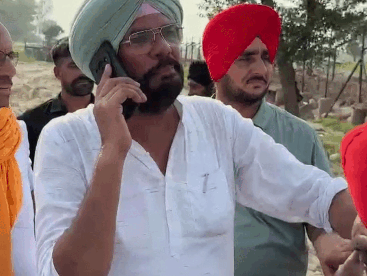 अजनाला में 1000 एकड़ उपजाऊ जमीन नदी में समाई:उच्च स्तरीय कमेटी ने बाढ़ की जांच की शुरू; धालीवाल ने 1 लाख दिए अजनाला में 1000 एकड़ उपजाऊ जमीन नदी में समाई:उच्च स्तरीय कमेटी ने बाढ़ की जांच की शुरू; धालीवाल ने 1 लाख दिए