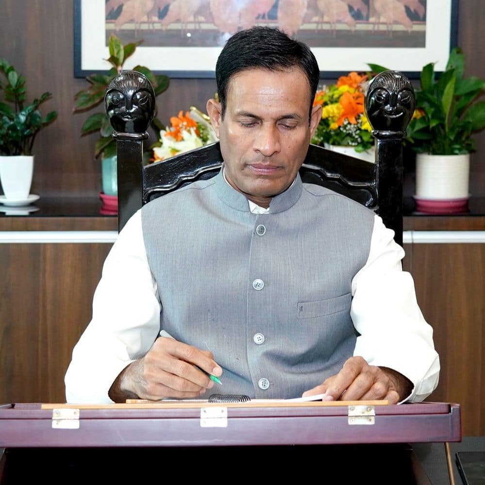चंडीगढ़ चीफ सेक्रेटरी पदभार संभालते ही एक्शन में:राजेश कुमार ने की पुलिस-शिक्षा विभाग की समीक्षा, दूसरे सचिवों से भी बैठक