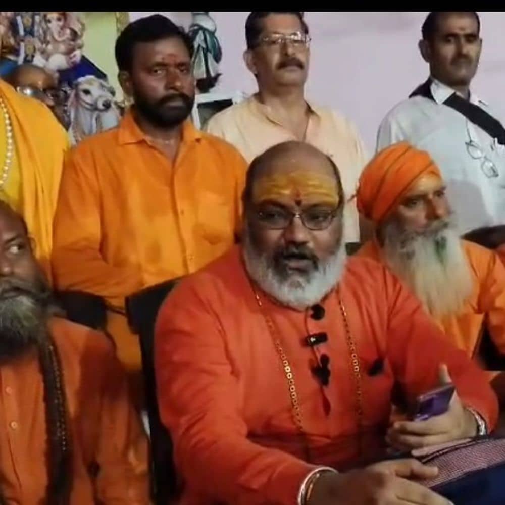 एक बच्चा पैदा करने वाली महिलाएं नागिन:यति नरसिंहानंद बोले- जिसका कोई सगा भाई नहीं, उसका कोई अस्तित्व नहीं