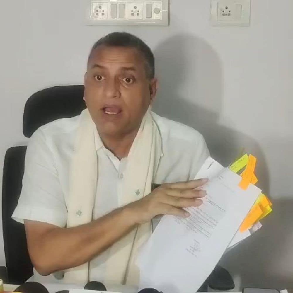 बिहार चुनाव से पहले नीतीश सरकार पर भ्रष्टाचार के आरोप:RJD सांसद ने साधा निशाना, बोले- 60% सीटें उत्तर प्रदेश के छात्रों को बेची बिहार चुनाव से पहले नीतीश सरकार पर भ्रष्टाचार के आरोप:RJD सांसद ने साधा निशाना, बोले- 60% सीटें उत्तर प्रदेश के छात्रों को बेची