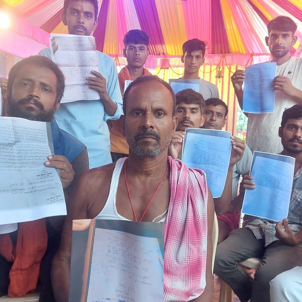 नालंदा में युवक की मौत से गांव में सन्नाटा:डॉक्टर पर लापरवाही के आरोप, परिवार ने कहा- जिनकी ड्यूटी लगी, वे गांव नहीं पहुंचे