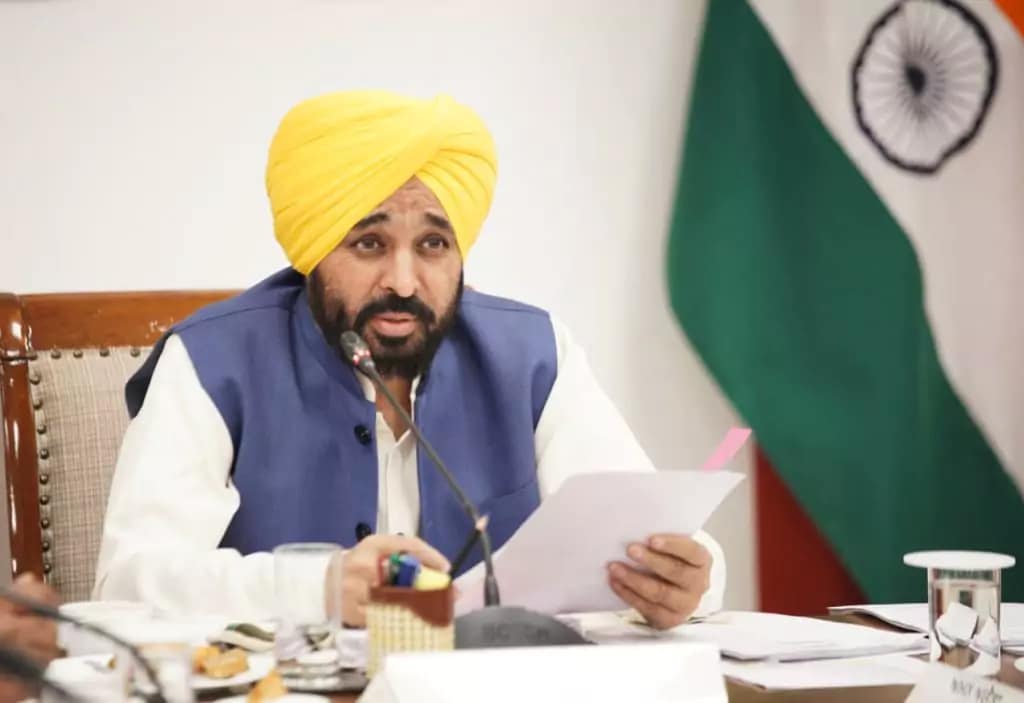 CM Bhagwant Mann: मोहाली में इन्फोसिस का 300 करोड़ का निवेश, पंजाब बनेगा उत्तर भारत का नया IT हब