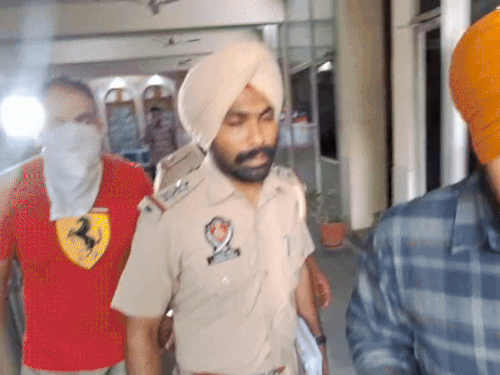 अमेरिका से आई महिला की लुधियाना में हत्या:इंग्लेंड से मंगेतर ने दी सुपारी,बेसबाल बेट से हत्यारे ने मारा,कोयले से जला नाले में फेंका अमेरिका से आई महिला की लुधियाना में हत्या:इंग्लेंड से मंगेतर ने दी सुपारी,बेसबाल बेट से हत्यारे ने मारा,कोयले से जला नाले में फेंका