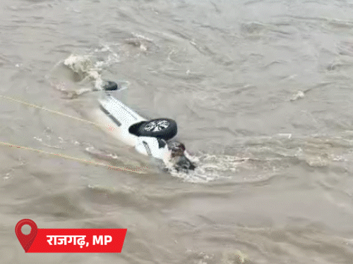 बारिश-बाढ़ से तबाही, 5 VIDEOS:पाकिस्तान का पानी भारत में घुसा, MP में भाजपा नेता का बेटा बहा; हरियाणा में JCB से सड़कें खोदी बारिश-बाढ़ से तबाही, 5 VIDEOS:पाकिस्तान का पानी भारत में घुसा, MP में भाजपा नेता का बेटा बहा; हरियाणा में JCB से सड़कें खोदी