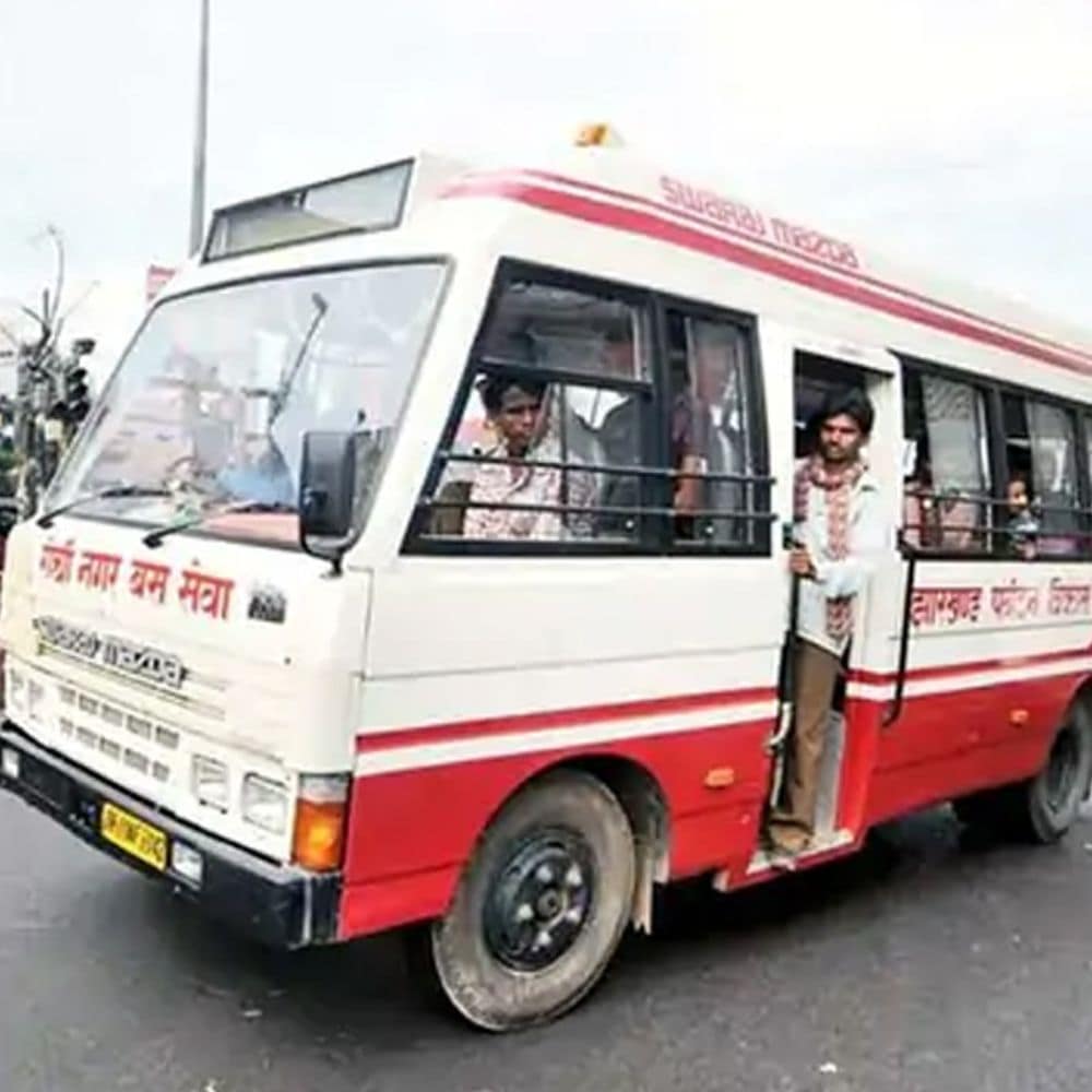 ​​​​​​​रांची में कल से रात में चलेंगी सिटी बसें:6 रूट पर मिलेगी सुविधा, शहर के आसपास क्षेत्रों के श्रद्धालुओं को बसें चलने से राहत