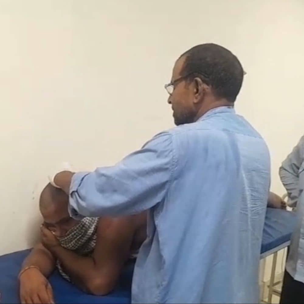दो पक्षों में मारपीट, 5 लोग जख्मी:भागलपुर में कहासुनी के बाद सभी भिड़े, पैसों के लेनदेन का था झगड़ा दो पक्षों में मारपीट, 5 लोग जख्मी:भागलपुर में कहासुनी के बाद सभी भिड़े, पैसों के लेनदेन का था झगड़ा