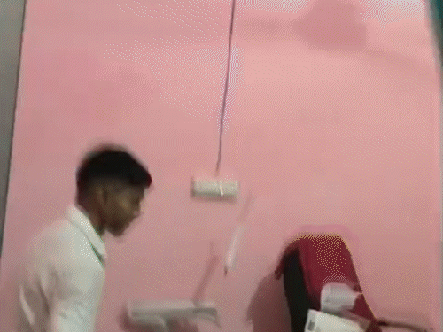 सिद्धार्थनगर में महिला की मौत पर अस्पताल में हंगामा:परिजनों ने जमकर तोड़फोड़ की; CMO ने हॉस्पिटल बंद कराया, मरीज शिफ्ट