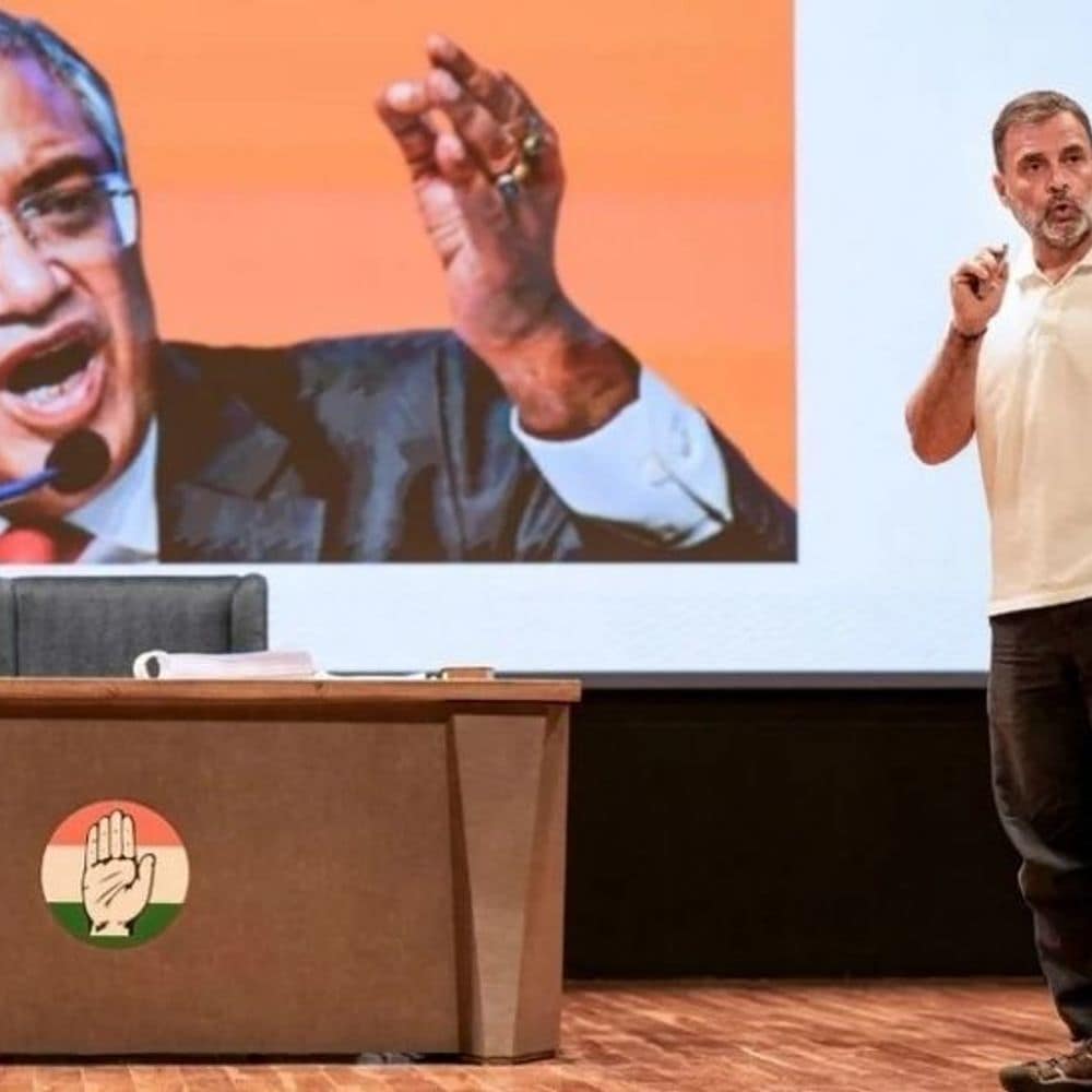 वोटर लिस्ट में नाम जुड़वाने-हटाने का प्रोसेस बदला:ई- वेरिफिकेशन जरूरी, रजिस्टर्ड नंबर पर OTP आएगा; राहुल बोले- चोरी पकड़ाई तो ताला लगाया वोटर लिस्ट में नाम जुड़वाने-हटाने का प्रोसेस बदला:ई- वेरिफिकेशन जरूरी, रजिस्टर्ड नंबर पर OTP आएगा; राहुल बोले- चोरी पकड़ाई तो ताला लगाया