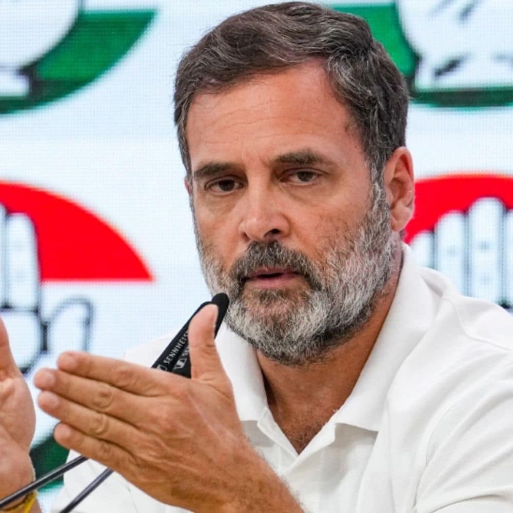 राहुल गांधी को जान से मारने की धमकी:कांग्रेस ने शाह को लेटर लिखा; BJP प्रवक्ता ने टीवी पर कहा था- सीने में गोली मारी जाएगी राहुल गांधी को जान से मारने की धमकी:कांग्रेस ने शाह को लेटर लिखा; BJP प्रवक्ता ने टीवी पर कहा था- सीने में गोली मारी जाएगी