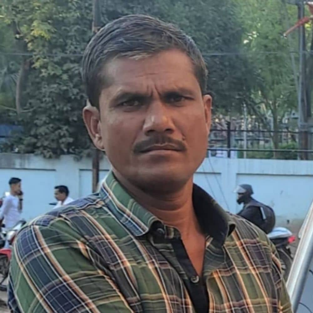 बांका में तेज रफ्तार वाहन ने बाइक में मारी टक्कर,मौत:बेटा बोला-घर से रजौन बाजार जा रहे थे, अस्पताल ले जाने के दौरान गई जान बांका में तेज रफ्तार वाहन ने बाइक में मारी टक्कर,मौत:बेटा बोला-घर से रजौन बाजार जा रहे थे, अस्पताल ले जाने के दौरान गई जान