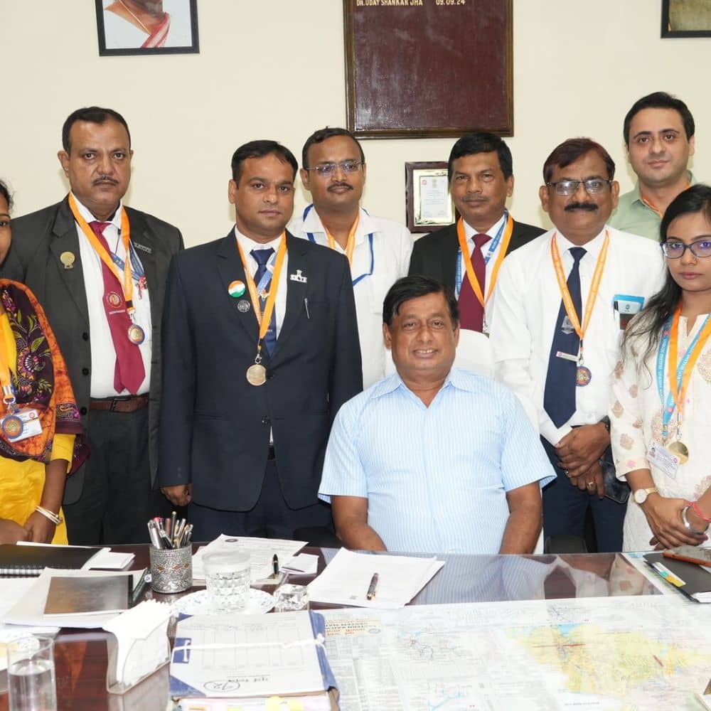 भागलपुर स्टेशन ने बनाया रिकॉर्ड,बिना टिकट यात्रियों से वसूला जुर्माना:7 महीने में 3.28 करोड़ रुपए वसूले, चीफ इंस्पेक्टर का हुआ सम्मान भागलपुर स्टेशन ने बनाया रिकॉर्ड,बिना टिकट यात्रियों से वसूला जुर्माना:7 महीने में 3.28 करोड़ रुपए वसूले, चीफ इंस्पेक्टर का हुआ सम्मान