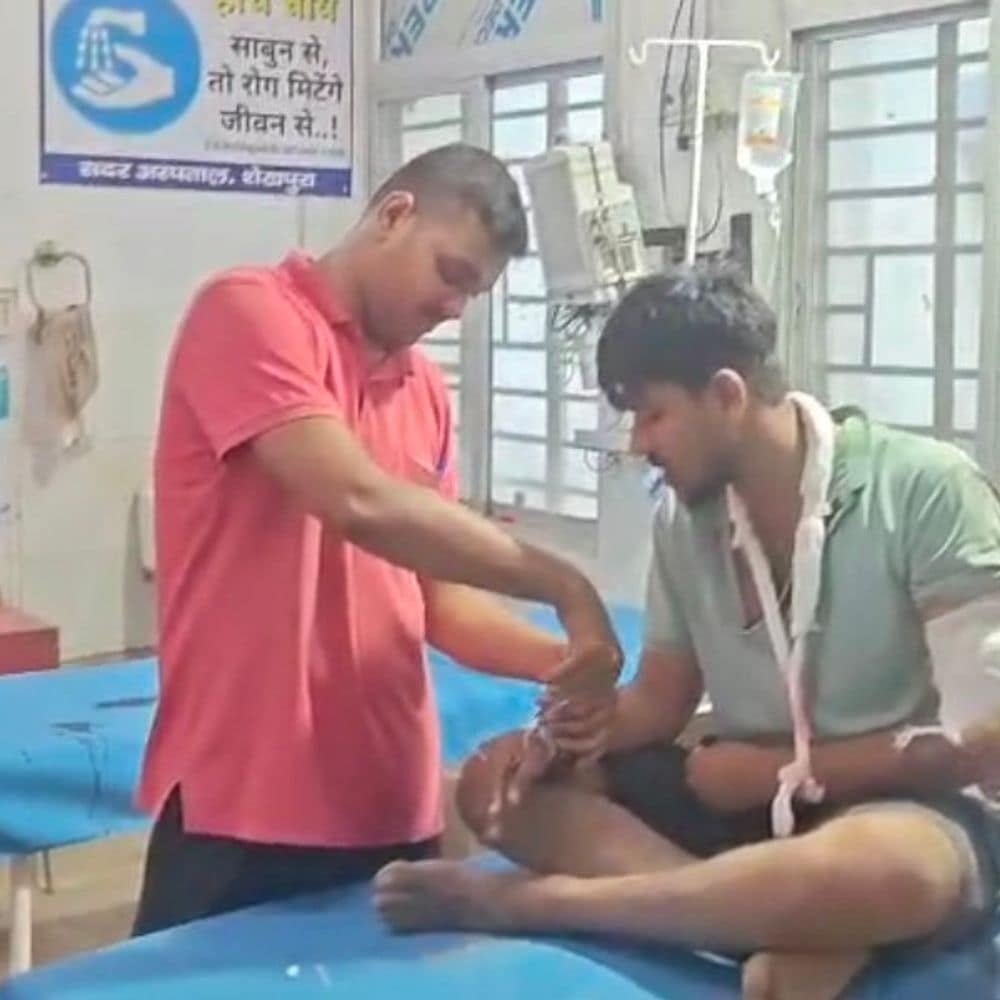 STF से छुड़ाए गए वांटेड बदमाश का नया दावा:शेखपुरा में ग्रामीण पर गोली मारने का आरोप, पुलिस ने किया गिरफ्तार STF से छुड़ाए गए वांटेड बदमाश का नया दावा:शेखपुरा में ग्रामीण पर गोली मारने का आरोप, पुलिस ने किया गिरफ्तार
