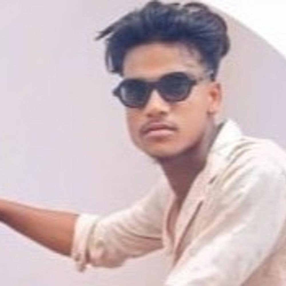 खगड़िया के नीरपुर गांव में कच्ची दीवार गिरी:एक युवक की हुई मौत, लगातार बारिश होने से हुआ हादसा