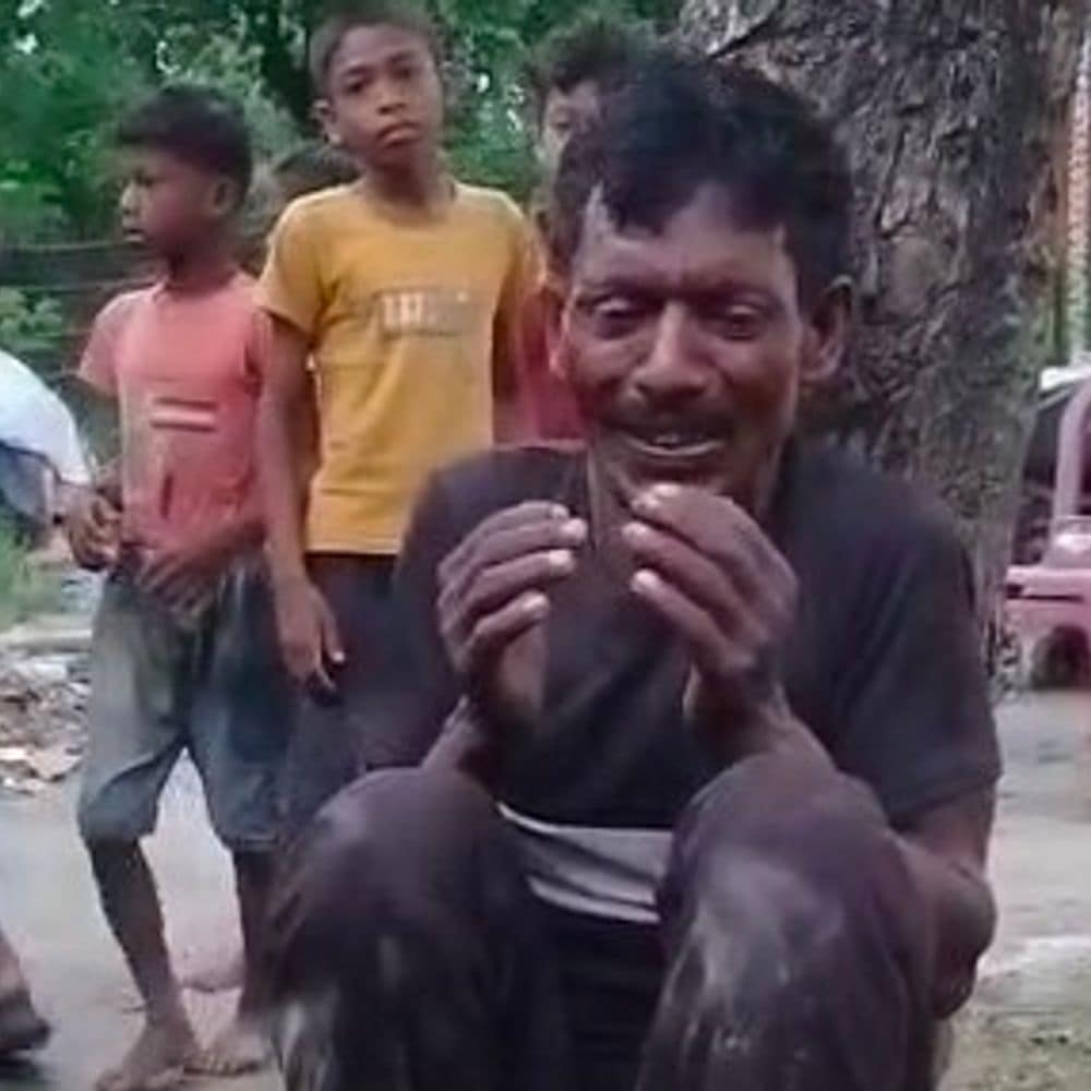 मवेशी चोरी के आरोप में मानसिक रोगी की पिटाई:गंभीर हालत में मधेपुरा सदर अस्पताल रेफर, पत्नी ने दिखाए मेडिकल प्रमाण मवेशी चोरी के आरोप में मानसिक रोगी की पिटाई:गंभीर हालत में मधेपुरा सदर अस्पताल रेफर, पत्नी ने दिखाए मेडिकल प्रमाण