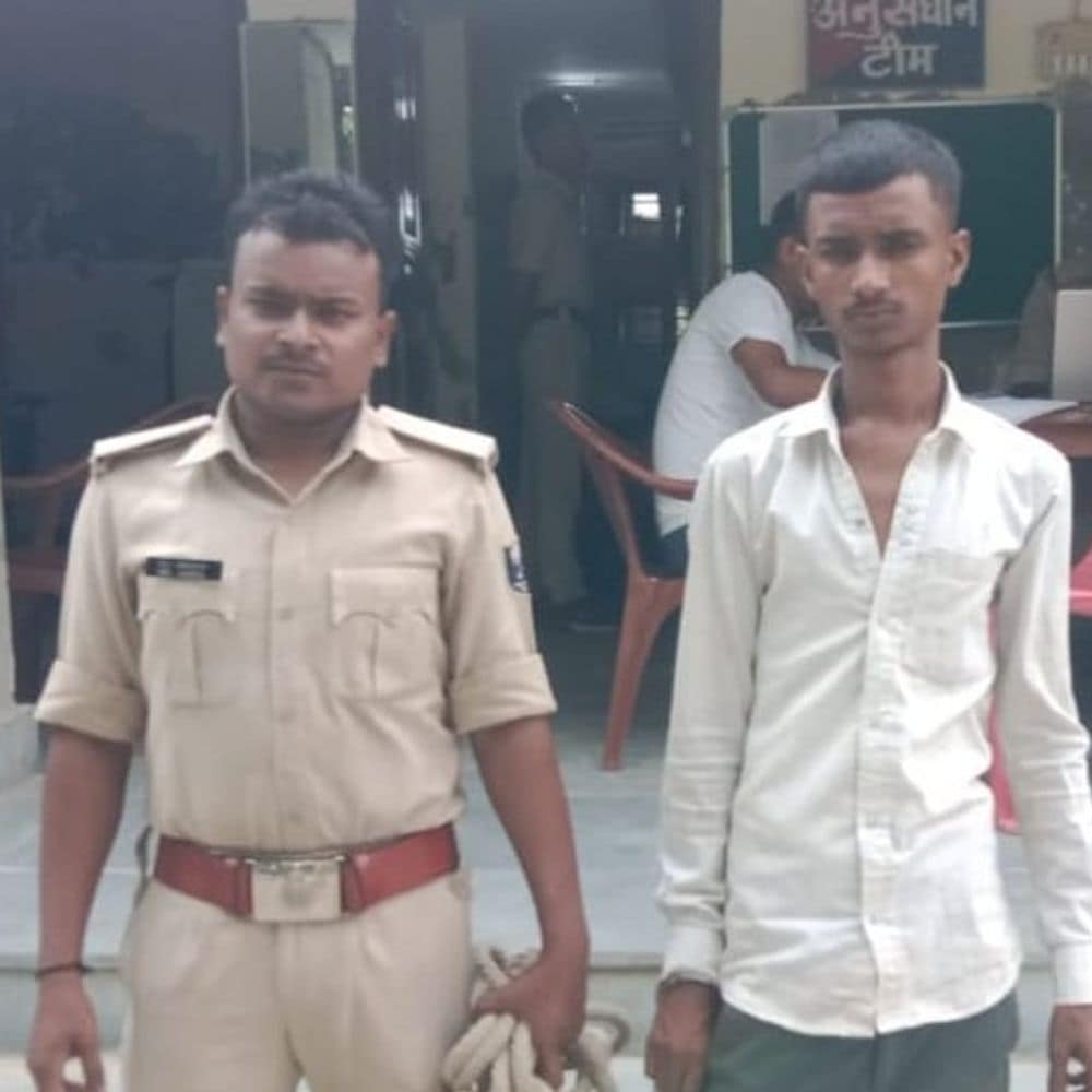 मधेपुर में सोशल मीडिया पर हथियार दिखाने वाला युवक गिरफ्तार:रंगदारी मांगने का भी आरोप, दो अन्य मामलों में नामजद; न्यायिक हिरासत में भेजा गया
