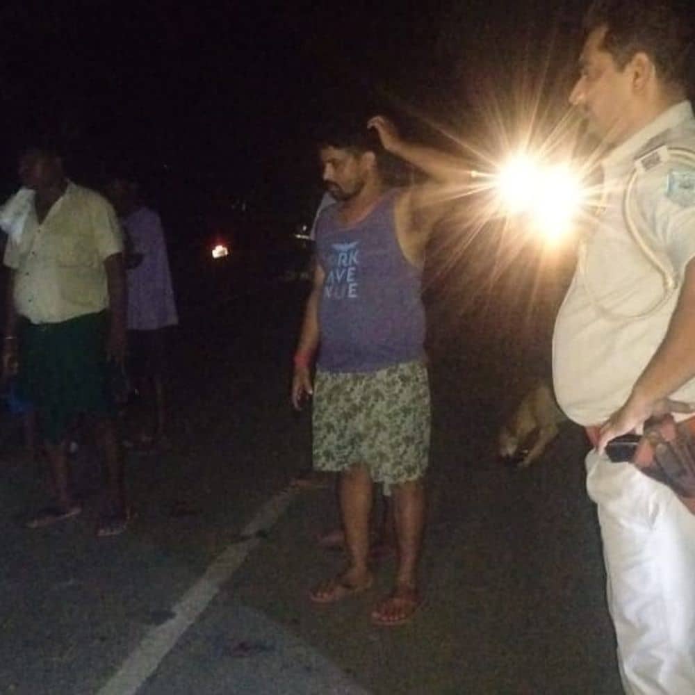 गोड्डा में सड़क हादसा, युवक की मौत:अज्ञात वाहन ने बाइक को मारी टक्कर, मौके पर ही तोड़ा दम, 3 महीने पहले हुई थी शादी गोड्डा में सड़क हादसा, युवक की मौत:अज्ञात वाहन ने बाइक को मारी टक्कर, मौके पर ही तोड़ा दम, 3 महीने पहले हुई थी शादी