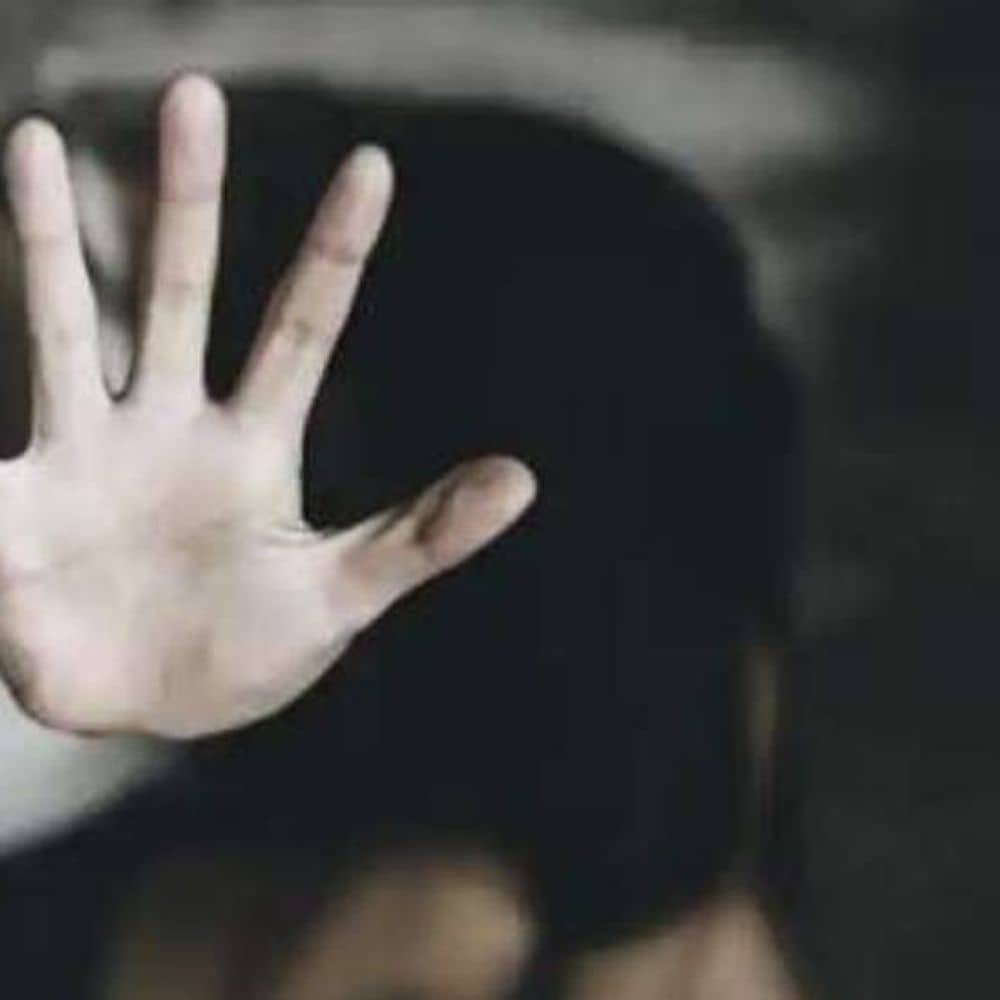 कानपुर में ब्वॉयफ्रेंड के साथ घूमने आई किशोरी से गैंगरेप:पीड़िता बोली- नाक की कील नहीं निकाल पाए तो की गंदी हरकत, मौके से युवक भागा कानपुर में ब्वॉयफ्रेंड के साथ घूमने आई किशोरी से गैंगरेप:पीड़िता बोली- नाक की कील नहीं निकाल पाए तो की गंदी हरकत, मौके से युवक भागा