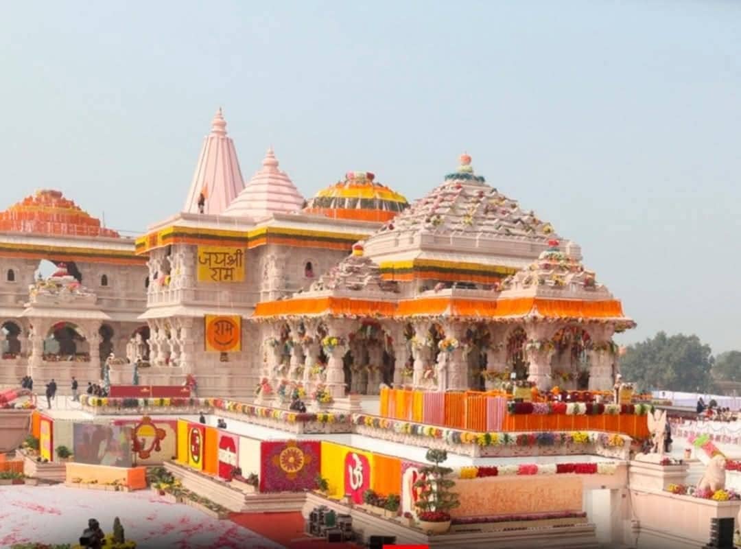 पास पड़ोस के भक्तजन 15-20 दिन के पश्चात दर्शन करने अयोध्या आवें : चंपत राय 