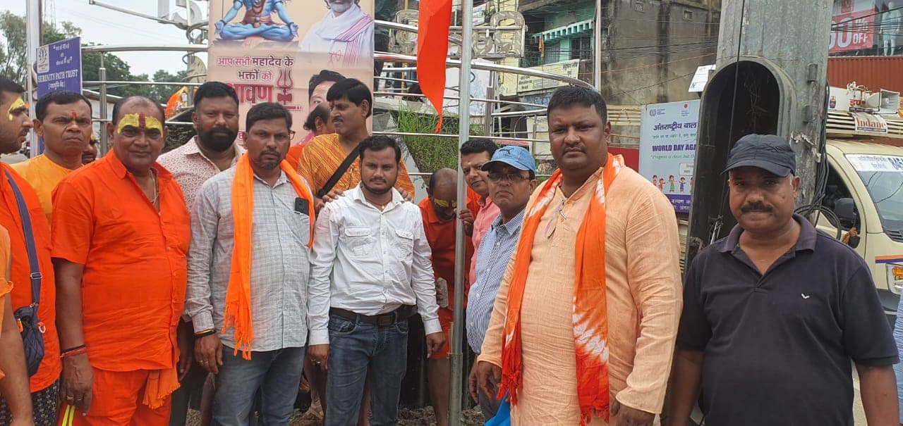 खूंटी के 60 कावंरियों का जत्था देवघर के लिए रवाना