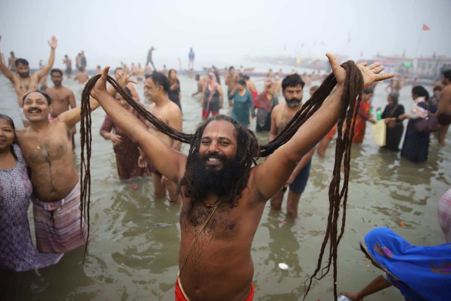 प्रयागराज में दिव्य भव्य महाकुंभ का आगाज,पहले दिन ही तस्वीरें सोशल मीडिया में छाई