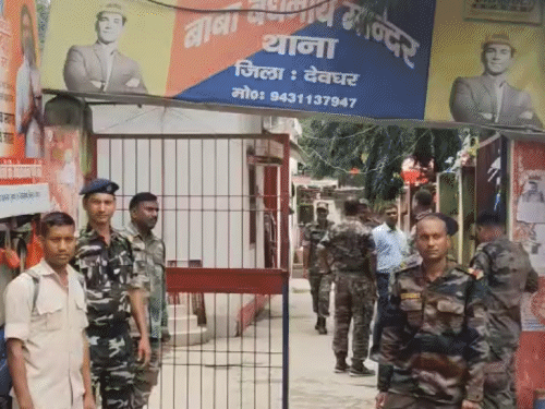 सांसद निशिकांत दुबे को पुलिस ने नहीं किया अरेस्ट:MP MLA कोर्ट से अनुमति के बाद कार्रवाई, जबरन मंदिर प्रवेश पर हुआ है FIR
