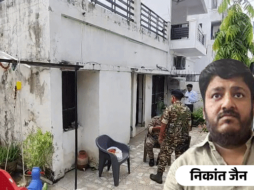 निलंबित IAS अभिषेक के दलाल के घर ईडी का छापा:लखनऊ, मेरठ, नोएडा के ठिकानों पर रेड; धोखाधड़ी और रिश्वतखोरी में जेल में है निलंबित IAS अभिषेक के दलाल के घर ईडी का छापा:लखनऊ, मेरठ, नोएडा के ठिकानों पर रेड; धोखाधड़ी और रिश्वतखोरी में जेल में है