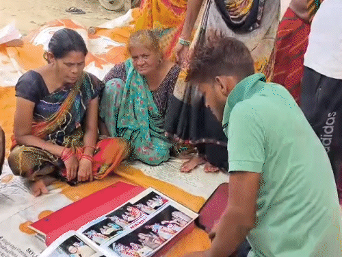 दरोगा ने शौक के लिए बुलेट खरीदी…उससे ही जान गई:गाजियाबाद में कुत्ते से टकराई थी; बहन बोली- नवरात्रि में इंगेजमेंट थी दरोगा ने शौक के लिए बुलेट खरीदी…उससे ही जान गई:गाजियाबाद में कुत्ते से टकराई थी; बहन बोली- नवरात्रि में इंगेजमेंट थी