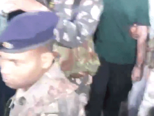 शराब घोटाले में IAS विनय चौबे को मिली बेल:समय पर चार्जशीट फाइल नहीं होने का मिला फायदा; 20 मई को हुए थे अरेस्ट शराब घोटाले में IAS विनय चौबे को मिली बेल:समय पर चार्जशीट फाइल नहीं होने का मिला फायदा; 20 मई को हुए थे अरेस्ट