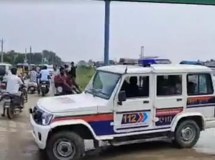 सड़क दुर्घटना में ग्रामीण की मौत, घंटे सड़क जाम