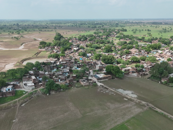 फतेहपुर में बाढ़ के बाद बदतर हालात:किसानों की फसल बर्बाद, घरों में आईं दरारें, 2000 लोगों का दर्द VIDEO में